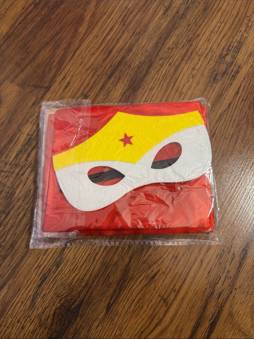 Wonder Woman Mask Cape Set